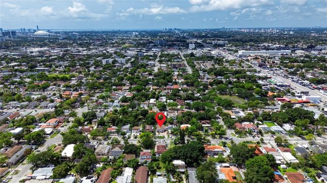 2450 NW 32nd St, Miami, FL 33142