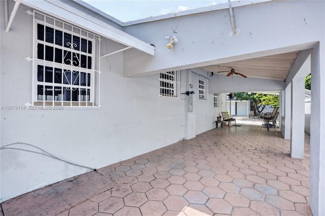 2450 NW 32nd St, Miami, FL 33142