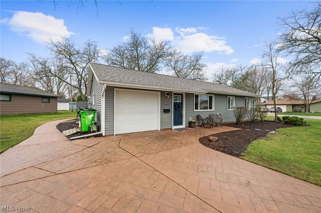 487 Bridle Lane, Berea, OH 44017