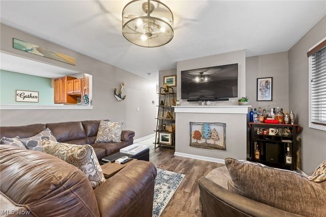 487 Bridle Lane, Berea, OH 44017