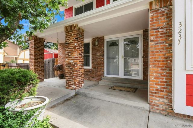 3237 S Espana Circle, Aurora, CO 80013