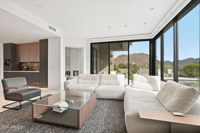 10040 E HAPPY VALLEY Road 2002, Scottsdale, AZ 85255