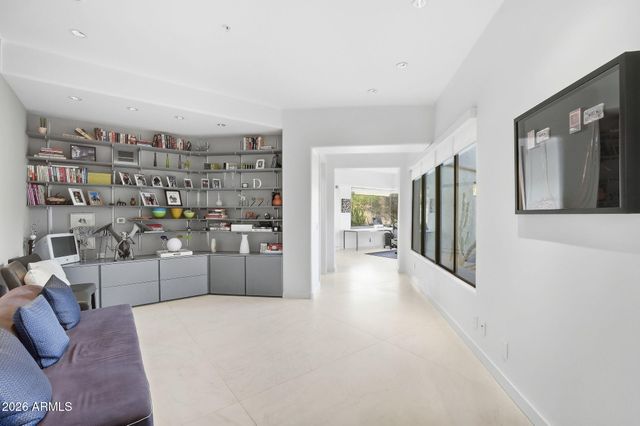 10040 E HAPPY VALLEY Road 2002, Scottsdale, AZ 85255