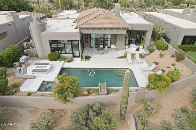10040 E HAPPY VALLEY Road 2002, Scottsdale, AZ 85255
