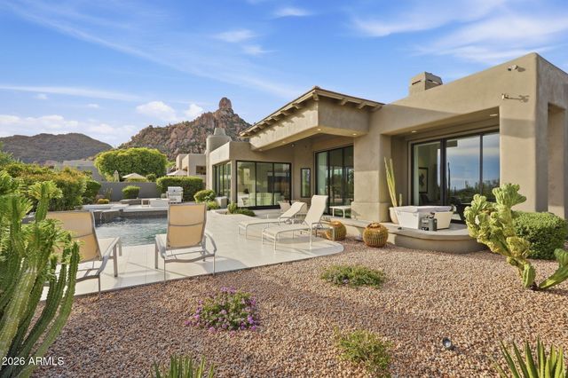 10040 E HAPPY VALLEY Road 2002, Scottsdale, AZ 85255