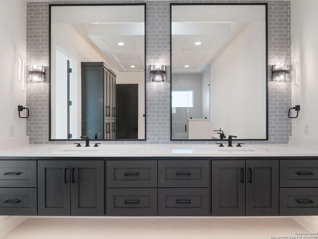 35 Dominion Heights, San Antonio, TX 78257