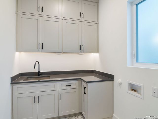 35 Dominion Heights, San Antonio, TX 78257