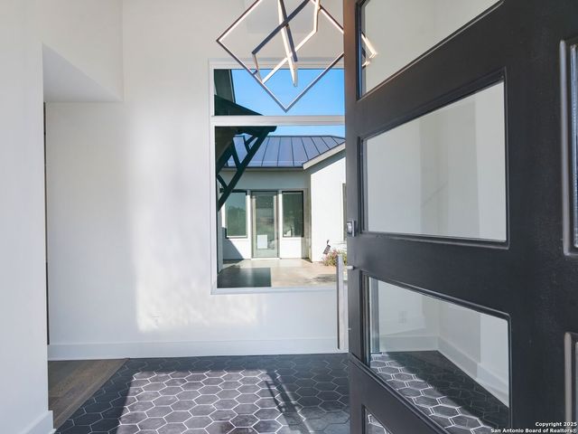 35 Dominion Heights, San Antonio, TX 78257