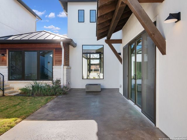 35 Dominion Heights, San Antonio, TX 78257