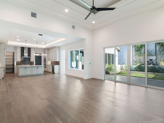 35 Dominion Heights, San Antonio, TX 78257