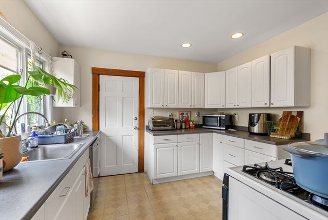 38 Hobson St, Boston, MA 02135