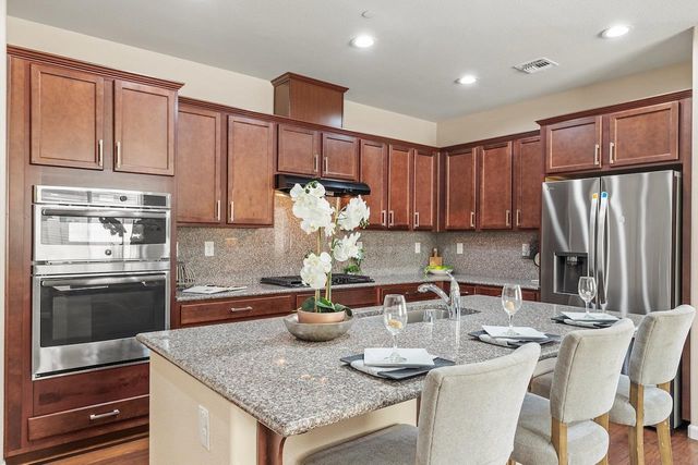 1644 Remington Oaks St, Manteca, CA 95336