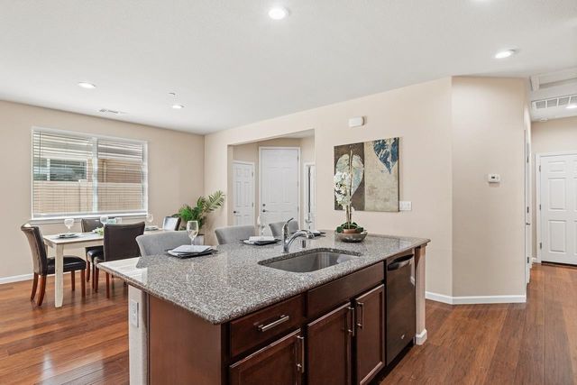 1644 Remington Oaks St, Manteca, CA 95336