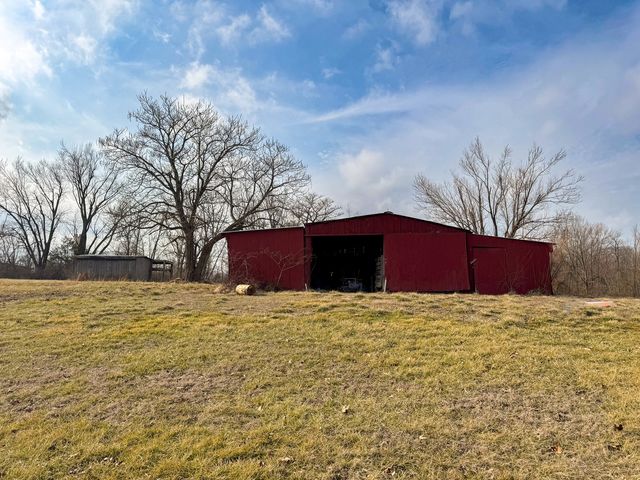 320 N Old Marion Road, Goreville, IL 62939