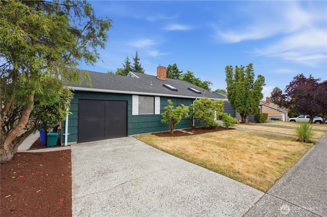 9231 26th Avenue SW, Seattle, WA 98106