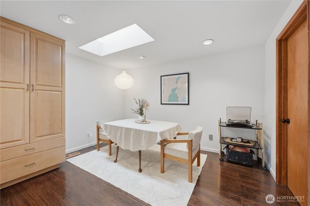 9231 26th Avenue SW, Seattle, WA 98106