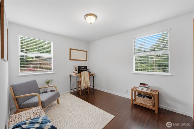 9231 26th Avenue SW, Seattle, WA 98106