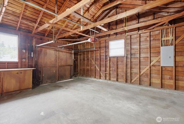 9231 26th Avenue SW, Seattle, WA 98106