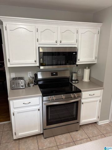 8233 MATSON CIRCLE, Trussville, AL 35173