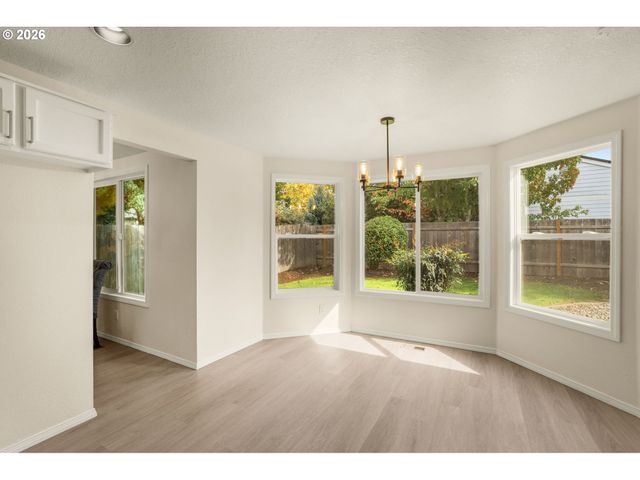 2412 Sw 214TH Pl, Beaverton, OR 97003