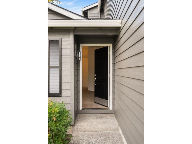 2412 Sw 214TH Pl, Beaverton, OR 97003