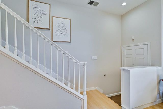 142 Pacchetti Way, Mountain View, CA 94040
