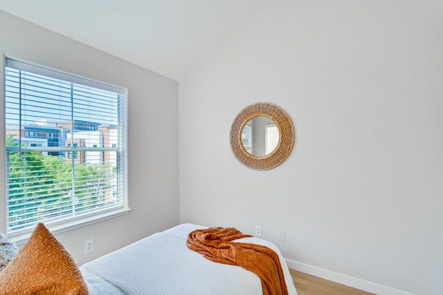 142 Pacchetti Way, Mountain View, CA 94040