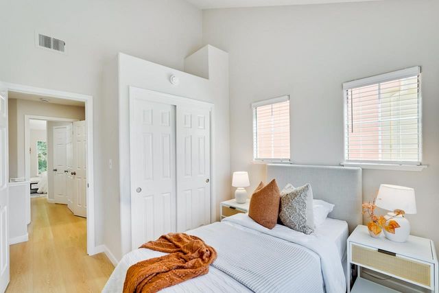 142 Pacchetti Way, Mountain View, CA 94040