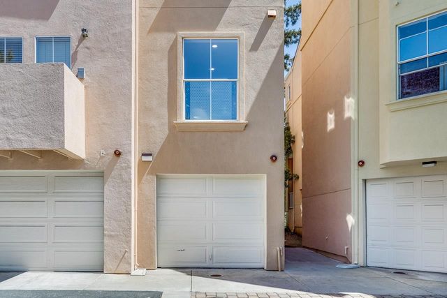 142 Pacchetti Way, Mountain View, CA 94040
