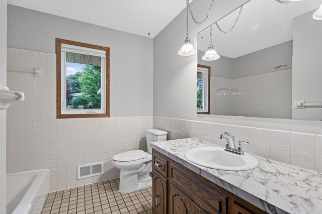 17181 Panama Avenue, Prior Lake, MN 55372