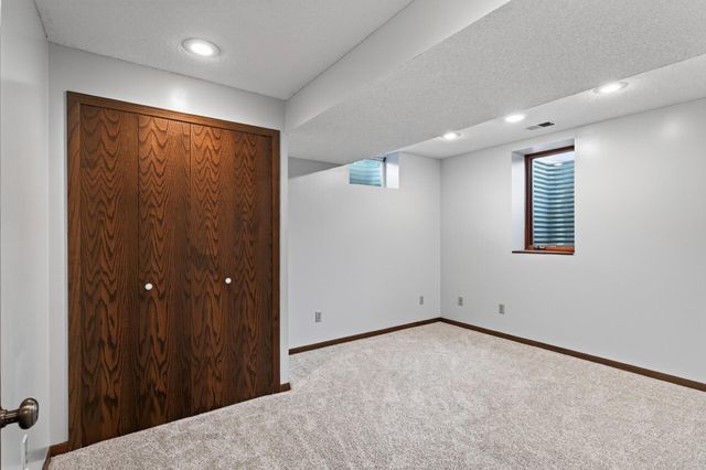17181 Panama Avenue, Prior Lake, MN 55372