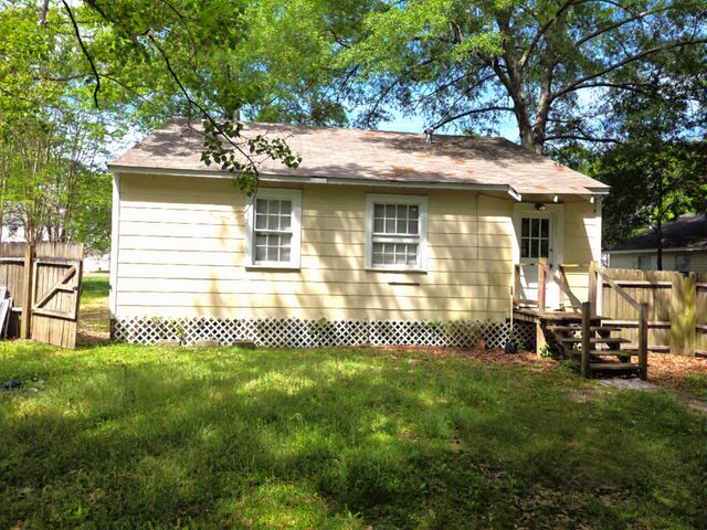 2010 Mamie St., Hattiesburg, MS 39401
