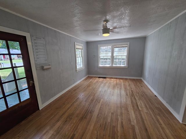 2010 Mamie St., Hattiesburg, MS 39401
