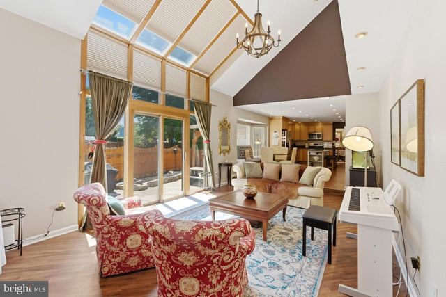 19201 FOREST BROOK RD, Germantown, MD 20874