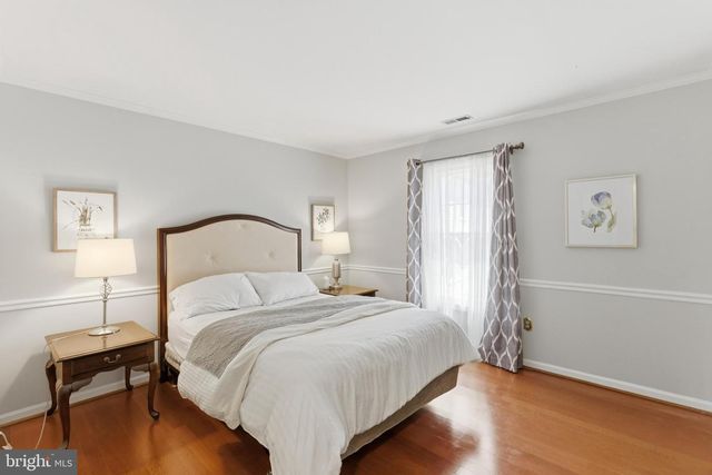 19201 FOREST BROOK RD, Germantown, MD 20874