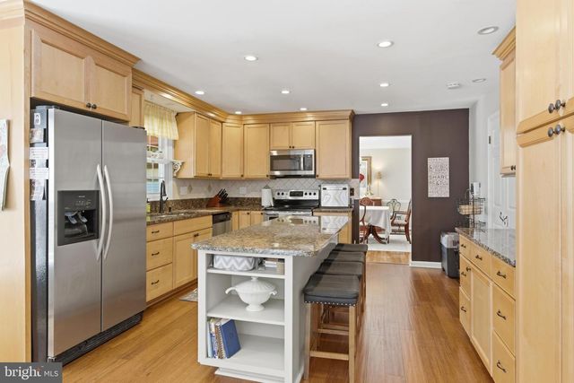 19201 FOREST BROOK RD, Germantown, MD 20874