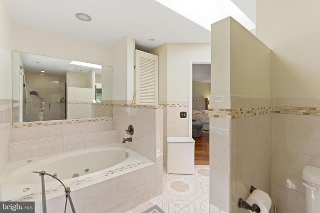 19201 FOREST BROOK RD, Germantown, MD 20874