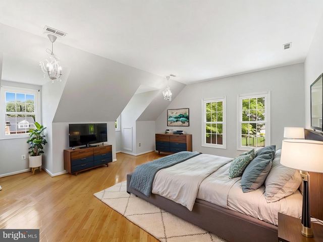 19201 FOREST BROOK RD, Germantown, MD 20874