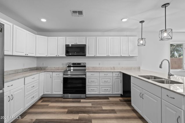 31843 N POPLAR Street, Wittmann, AZ 85361