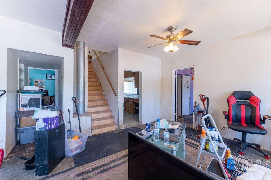 621 Teddy Ave, Kellogg, ID 83837 photo 2