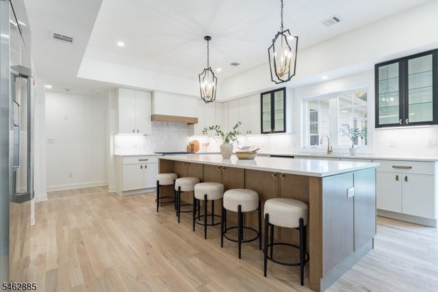 73 Highland Ave, Maplewood Twp., NJ 07040