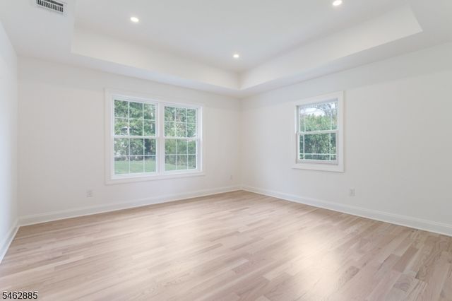 73 Highland Ave, Maplewood Twp., NJ 07040