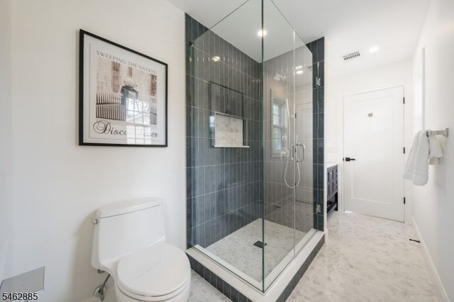 73 Highland Ave, Maplewood Twp., NJ 07040