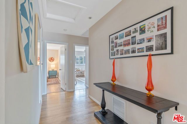 4246 S Cloverdale Avenue, Los Angeles, CA 90008
