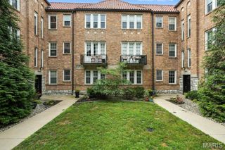 7530 Cromwell Drive 1S, St Louis, MO 63105
