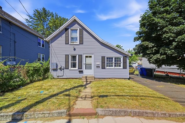 30 Mazarin St, Springfield, MA 01151