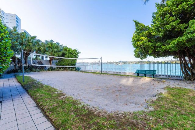 1330 W Ave 610 610, Miami Beach, FL 33139