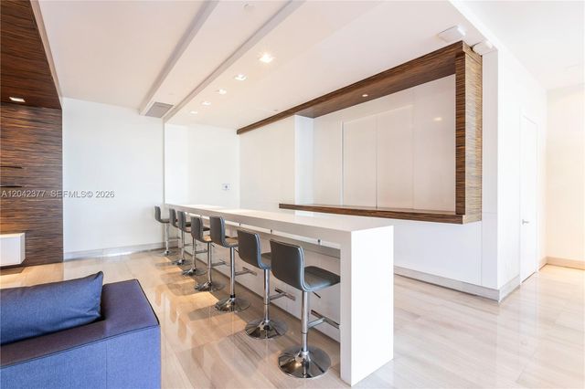 1330 W Ave 610 610, Miami Beach, FL 33139