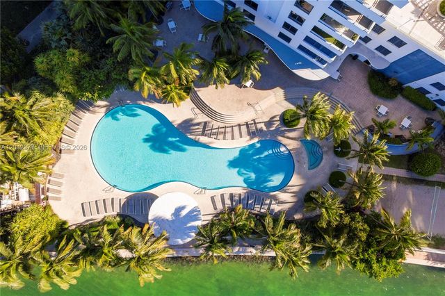 1330 W Ave 610 610, Miami Beach, FL 33139