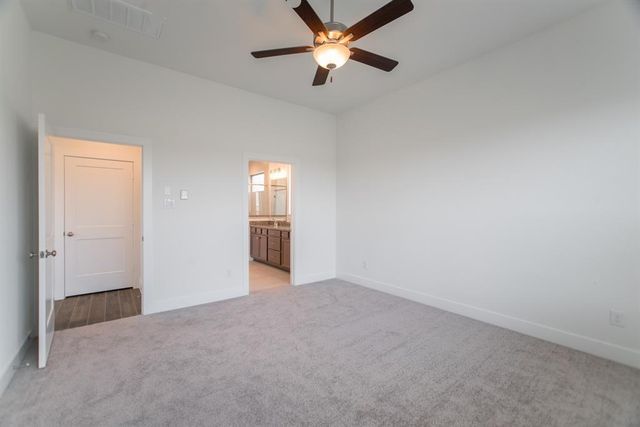 17723 Tree Of Heaven, Conroe, TX 77385